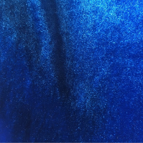 Le Chateau One Shoulder Dress - Picture 4 of 7